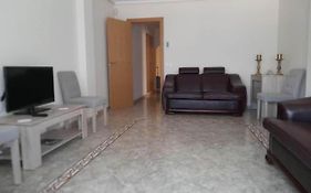 Habitacion Tranquila, Agradable Cerca De Valencia En Vivienda Compartida